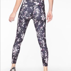 Athleta 7/8 Navy Blue Pattern Leggings
